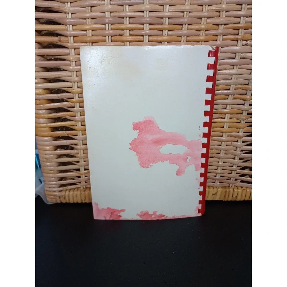 First‎ Baptist Church Cookbook Cape Coral, FL  1988 Spiral Vintage Heirforce YG